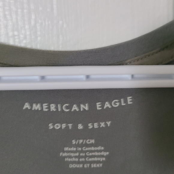 American Eagle Csmo Soft n Sexy Tee size small - Picture 4 of 4
